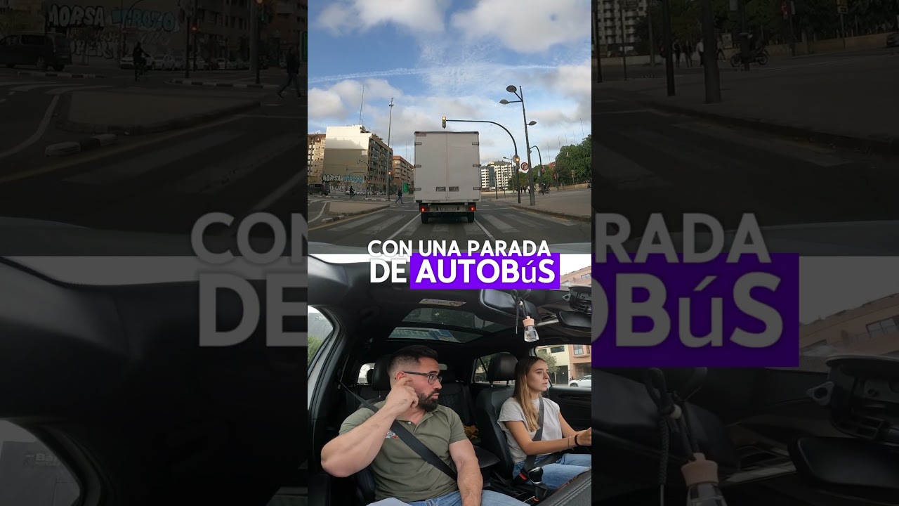 en un carril bus puede un turismo realizar una parada