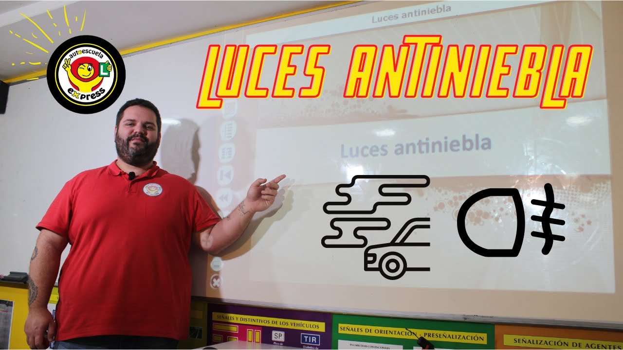 es obligatorio utilizar la luz antiniebla trasera