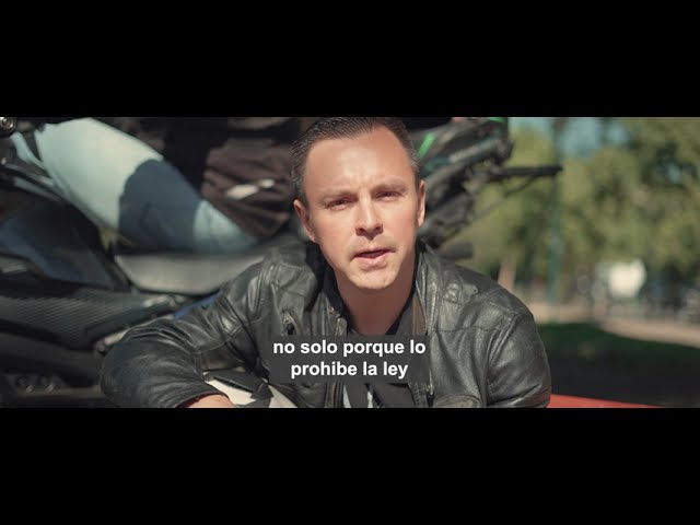 los conductores de motocicletas pueden circular en paralelo