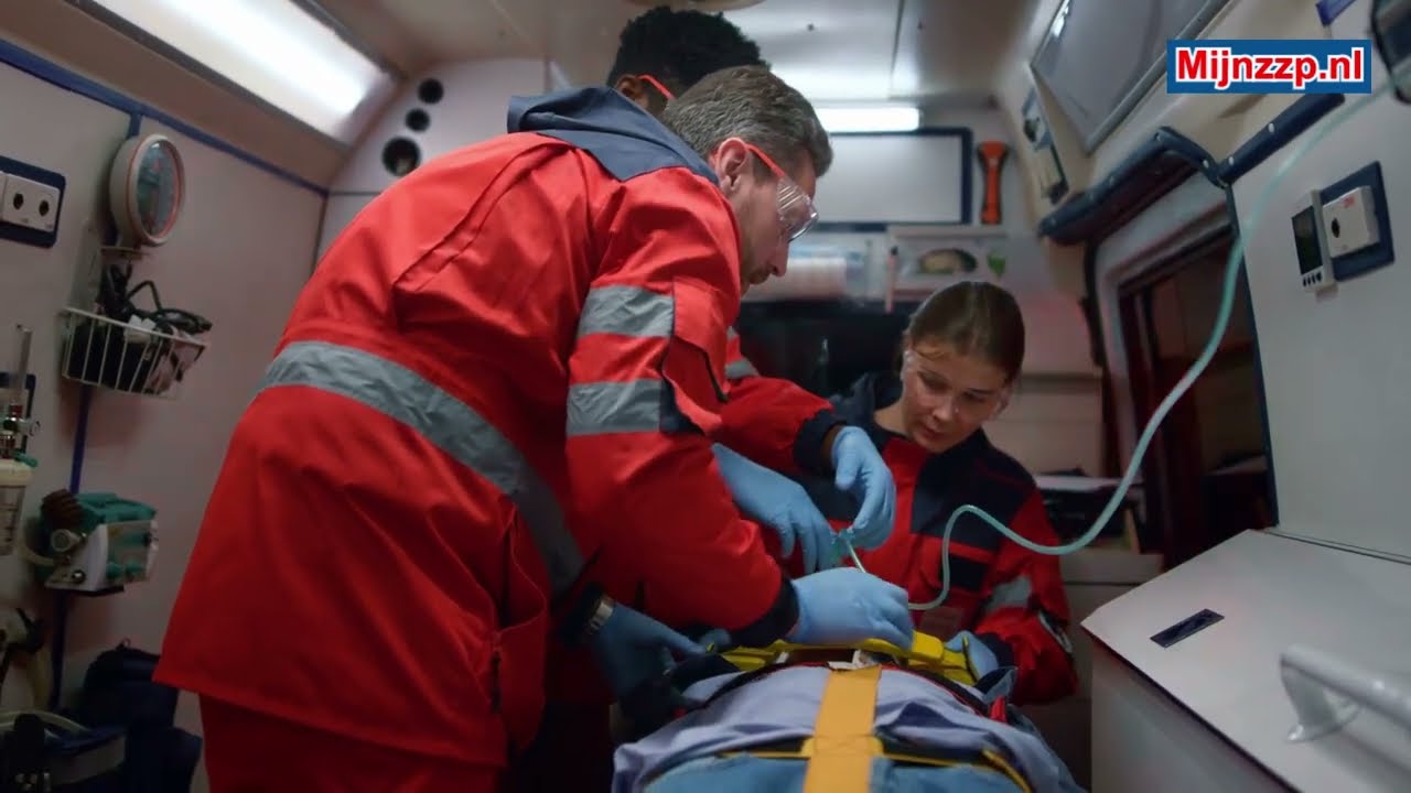 que hace falta para conducir una ambulancia