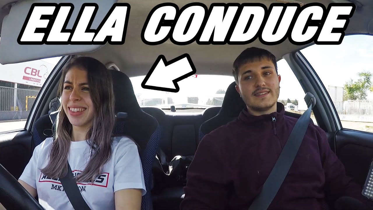 coches con volante a la derecha españa