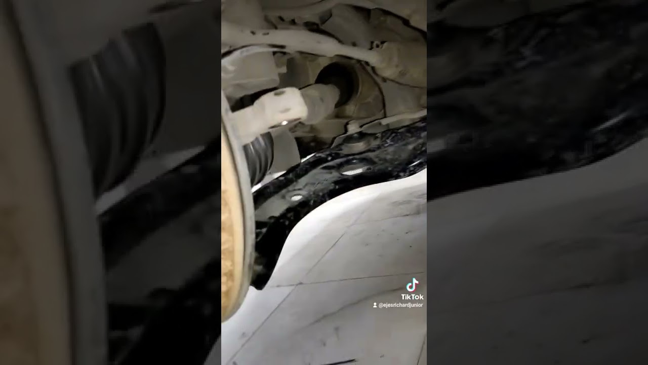 se puede circular con un golpe en el coche