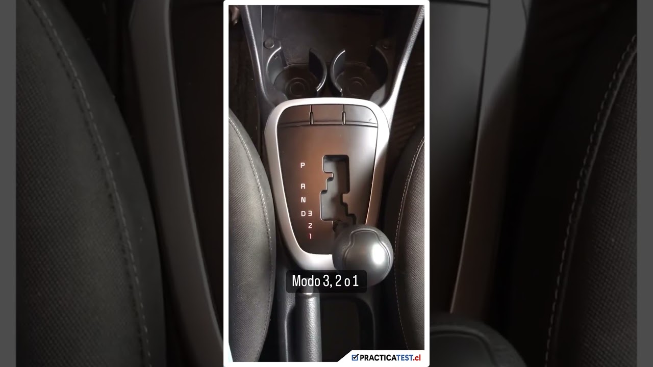 se puede conducir un coche automático con un brazo escayolado